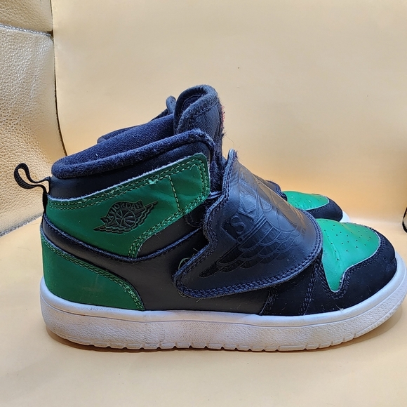 Jordan Other - Sky Jordan 1 Kids 2.5Y Pine Green Black BQ7196-003 Velcro